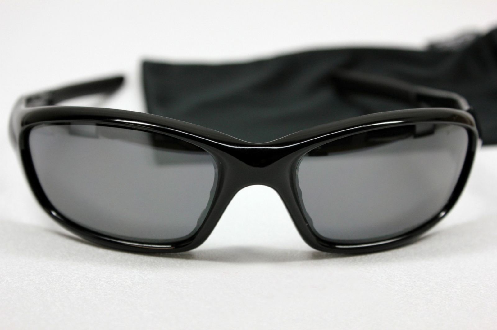 Oakley STRAIGHT JACKET Sunglasses