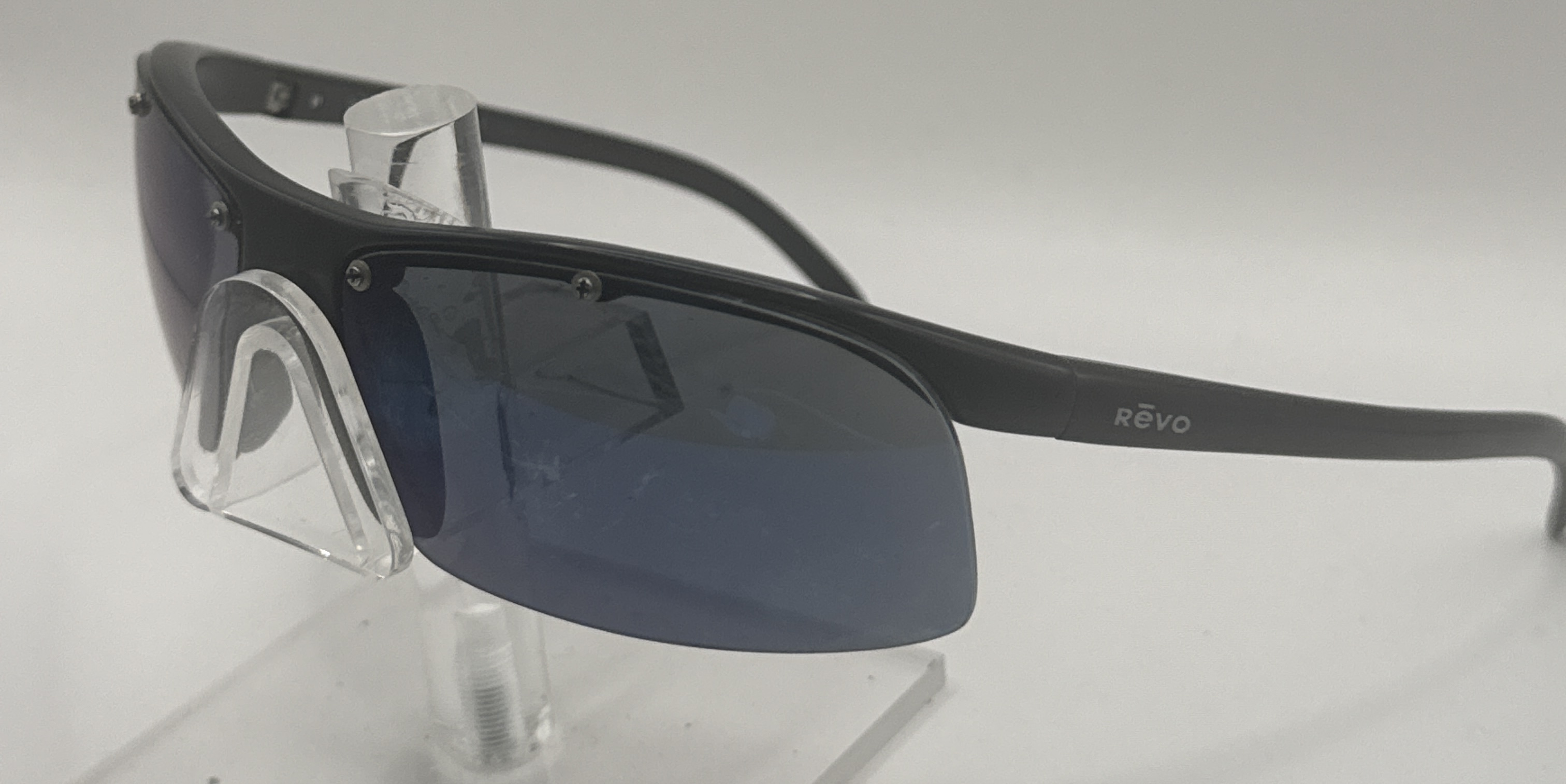 CLEARANCE REVO 4011 801S9V